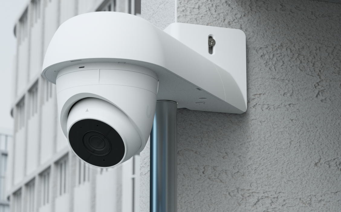Ubiquiti UACC-Camera-AM-W – vitt kamerafäste på vägg med separat såld kamera; endast fästet ingår
